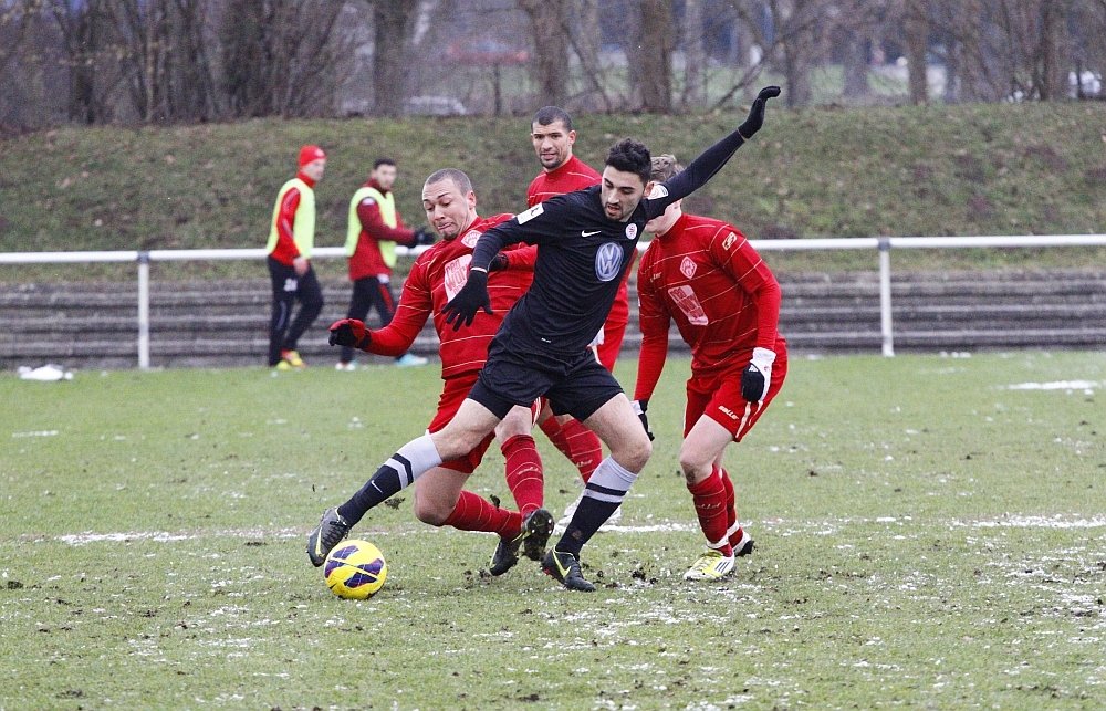 Pinheiro setzt sich durch