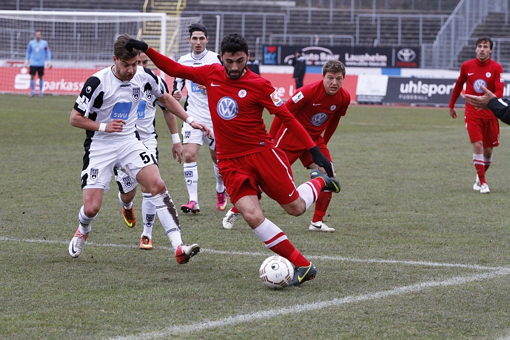 Pinheiro, beobachtet von Mayer und Becker