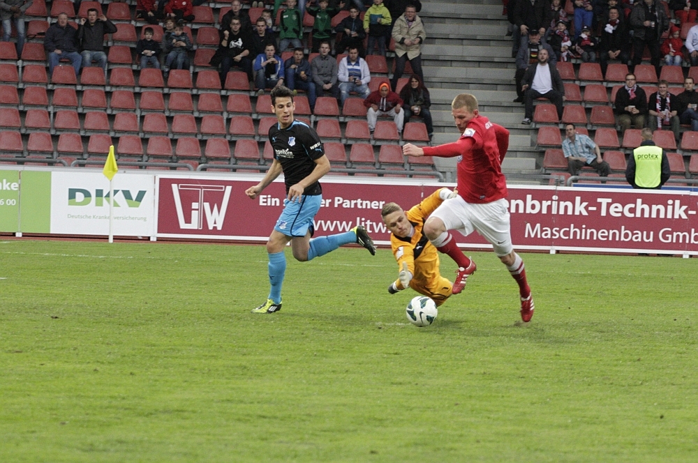 Schmeer auf dem Weg zum 1:0