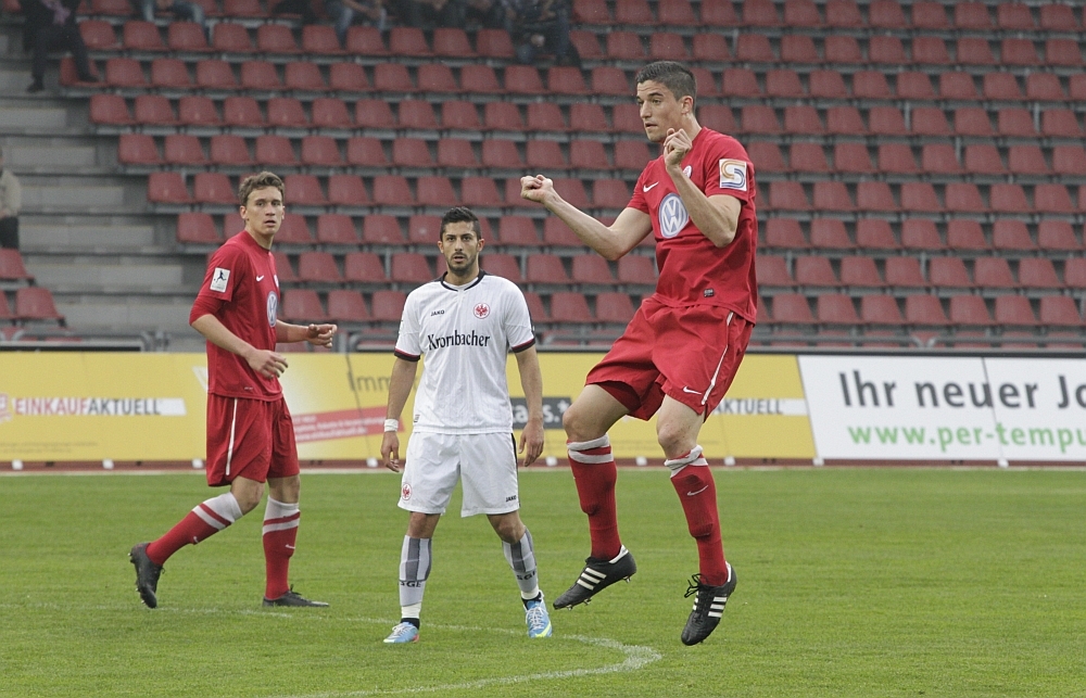 Müller scheint zu schweben, mit Matthias Rahn