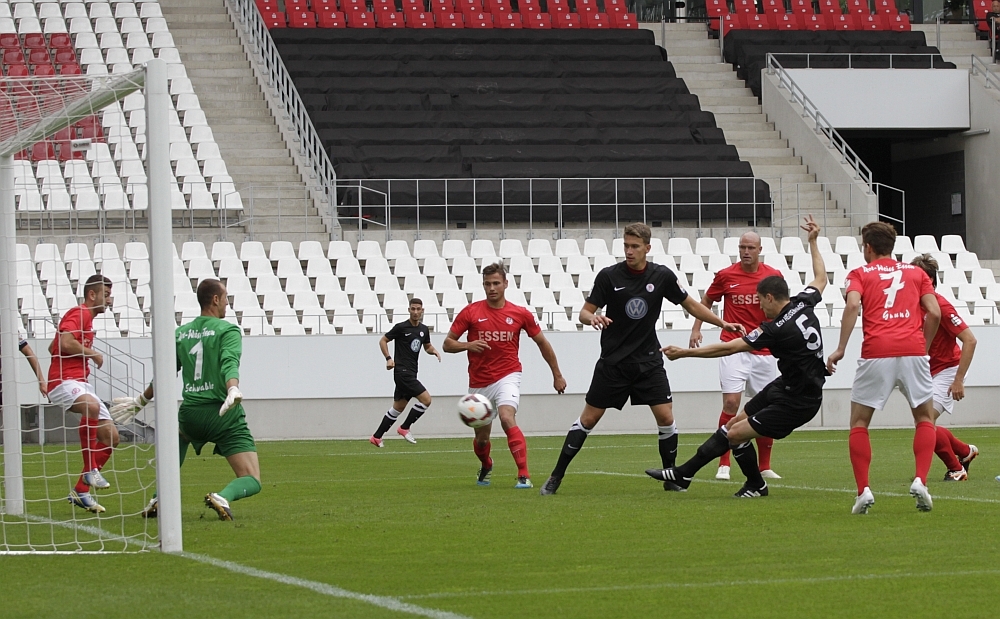 Stefan Müller erzielt das 1:0