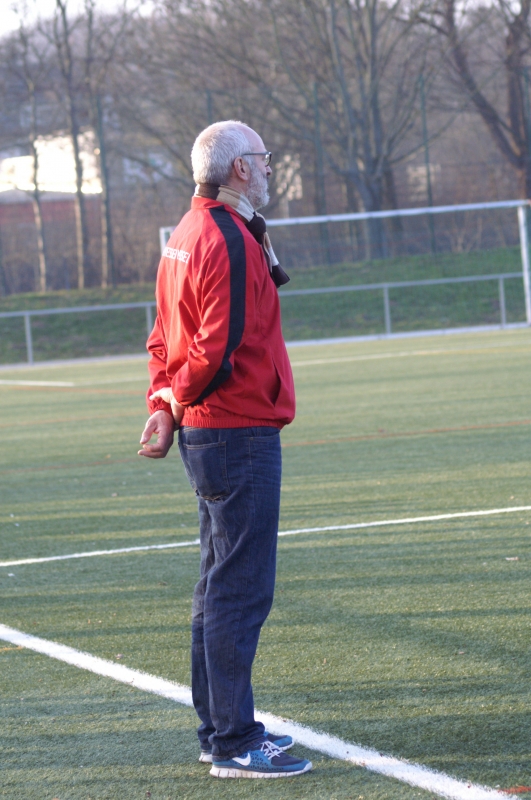 KSV Hessen Frauen - SG Kathus/Hohe Luft: Trainer Carlos Serrano