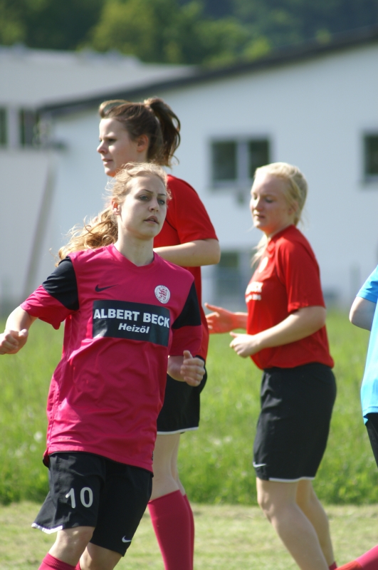 FSV Friedensdorf - KSV Hessen Frauen 2:1 (0:1): Isabel Stimming