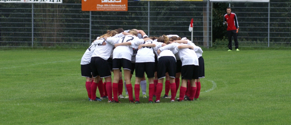 Regionalpokal: SG Hombressen/Udenhausen - KSV-Frauen: Mannschaftskreis