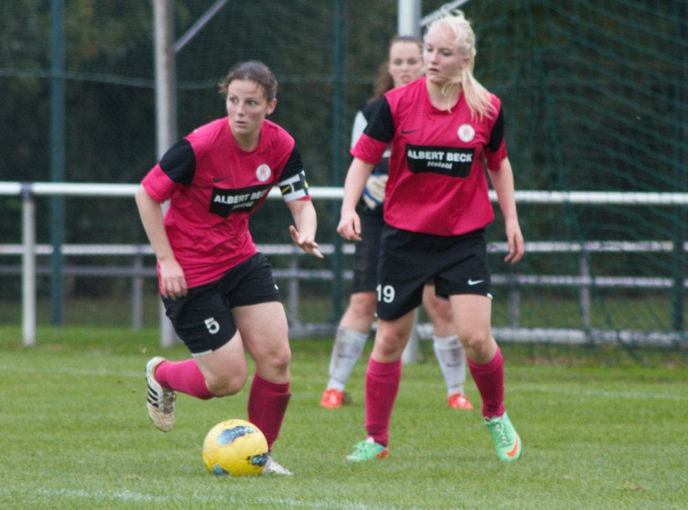 KSV Hessen Frauen - Vikt. Grossenenglis: Jasmin Glißner (li.) und Tania Bogatsch