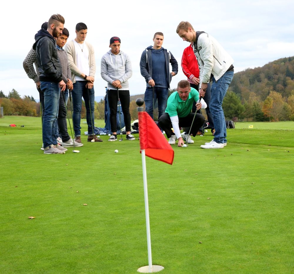 Teambuilding-Massnahme: KSV Hessen geht Golfen Golf Club Kassel Wilhelmshöhe
Foto: Fischer