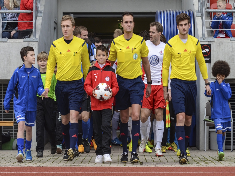 Herbstcampteilnehmer beim Heimspiel gegen Trier