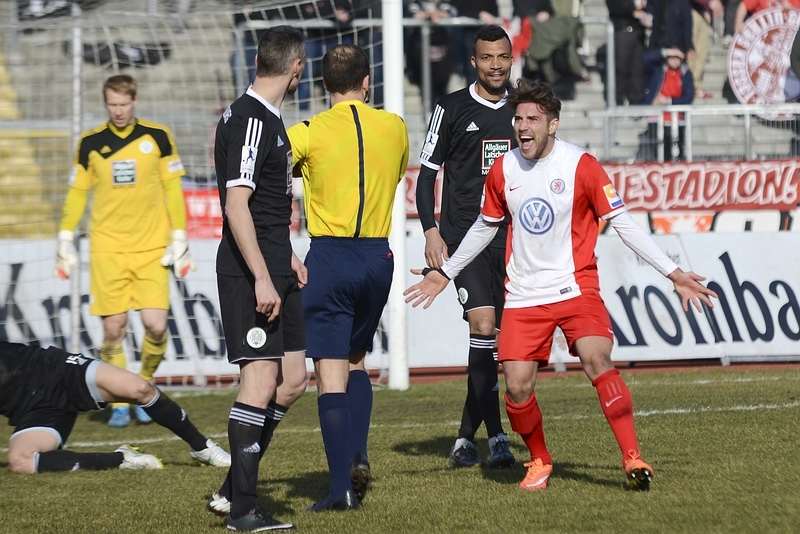 KSV Hessen - FC Homburg: Bektashi