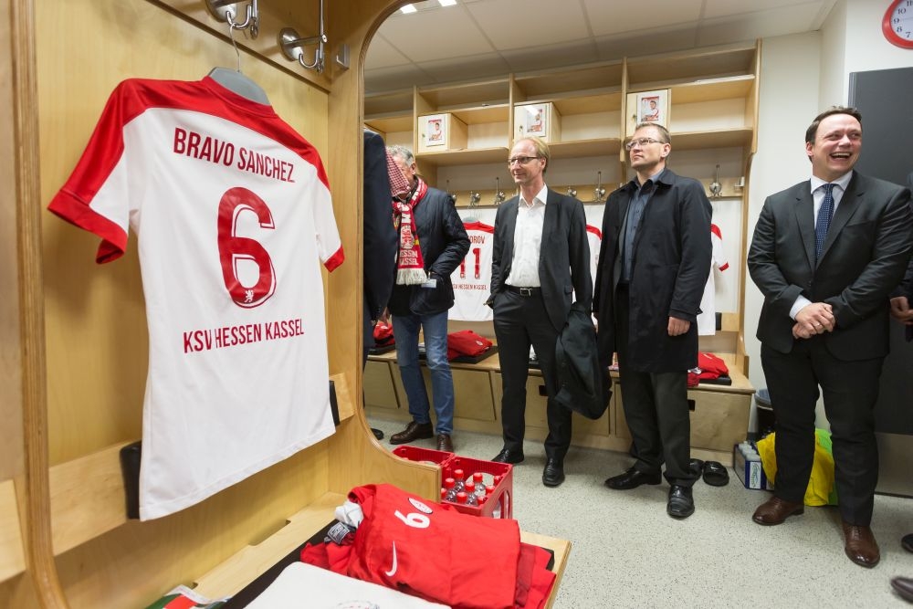 Regionalmanagement NordHessen zu Gast beim KSV Hessen Kassel im Auestadion. Foto: Heiko Meyer