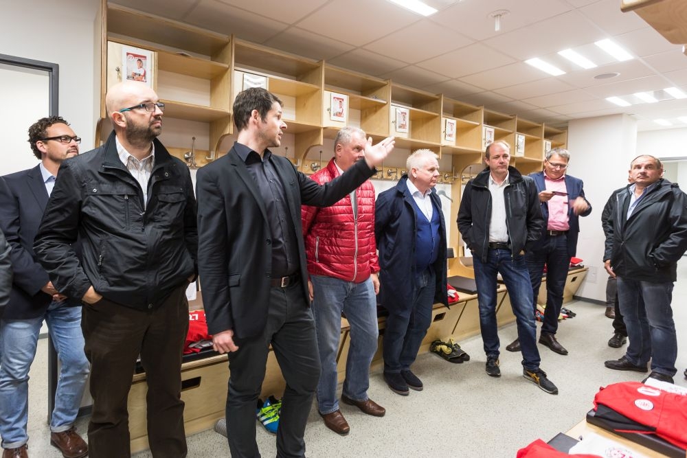 Regionalmanagement NordHessen zu Gast beim KSV Hessen Kassel im Auestadion. Foto: Heiko Meyer