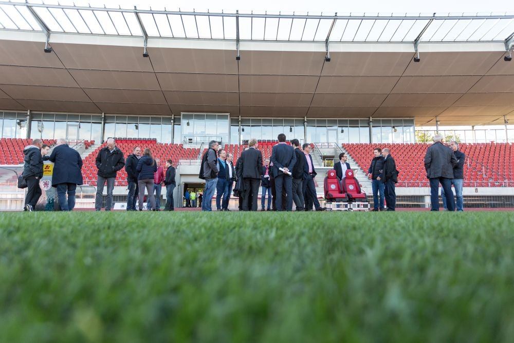 Regionalmanagement NordHessen zu Gast beim KSV Hessen Kassel im Auestadion. Foto: Heiko Meyer