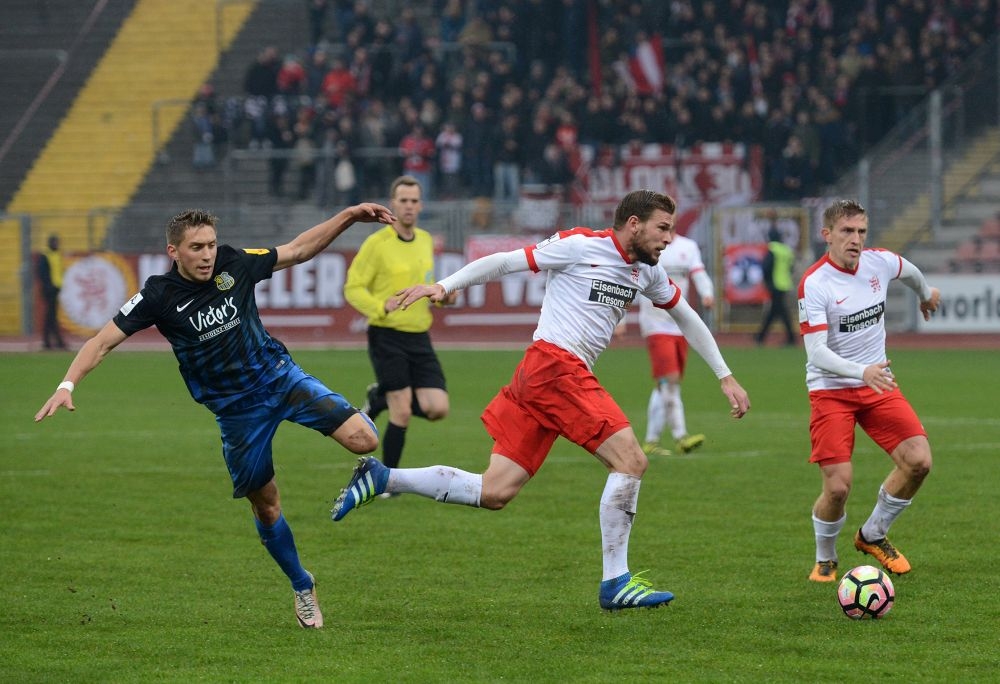 KSV Hessen Kassel, 1. FC Saarbrücken, Endstand 0:0, Sebastian Schmeer, Sergej Schmik