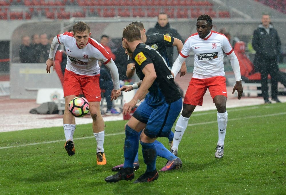 KSV Hessen Kassel, 1. FC Saarbrücken, Endstand 0:0, Sergej Schmik, Cabrel Mendy