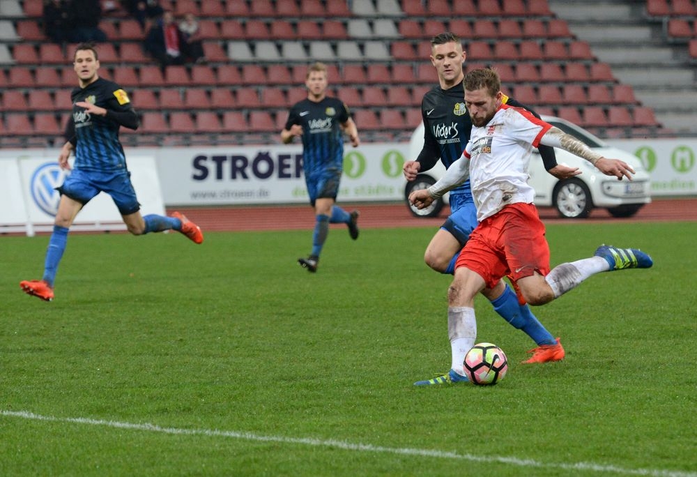 KSV Hessen Kassel, 1. FC Saarbrücken, Endstand 0:0, Sebastian Schmeer