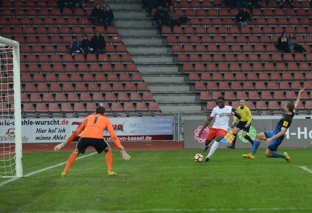 KSV Hessen Kassel, 1. FC Saarbrücken, Endstand 0:0, Cabrel Mendy