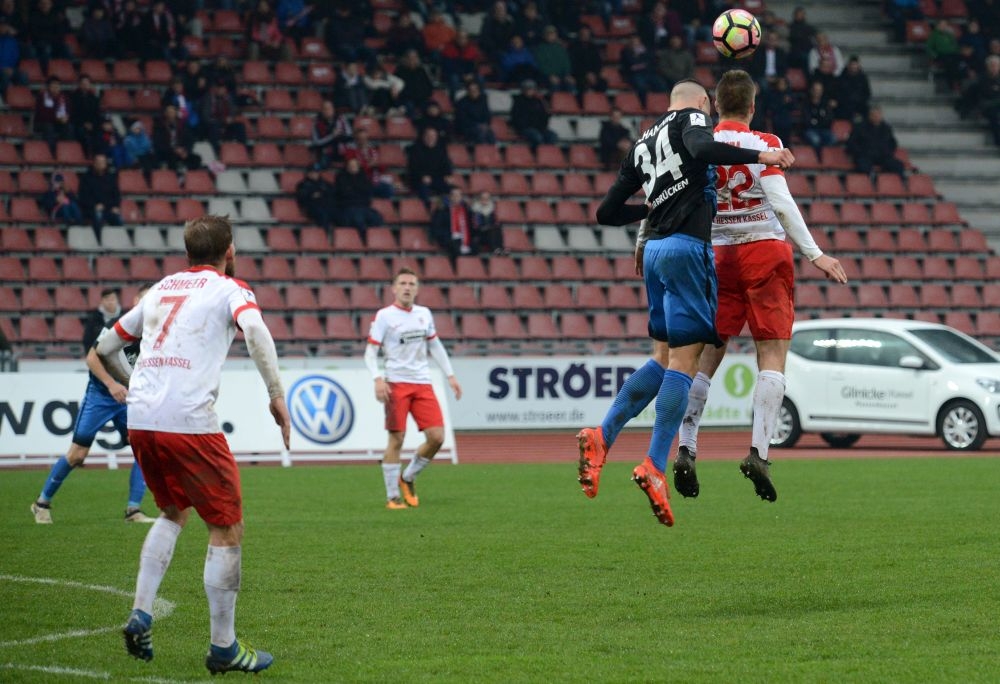 KSV Hessen Kassel, 1. FC Saarbrücken, Endstand 0:0, Sebastian Schmeer, Tobias Damm