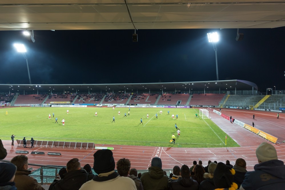 Wirtschaft trifft Sport: mowin.net, BVL, DEENET beim KSV Hessen Kassel. Spiel gegen Waldhof Mannheim, 24.02.2017