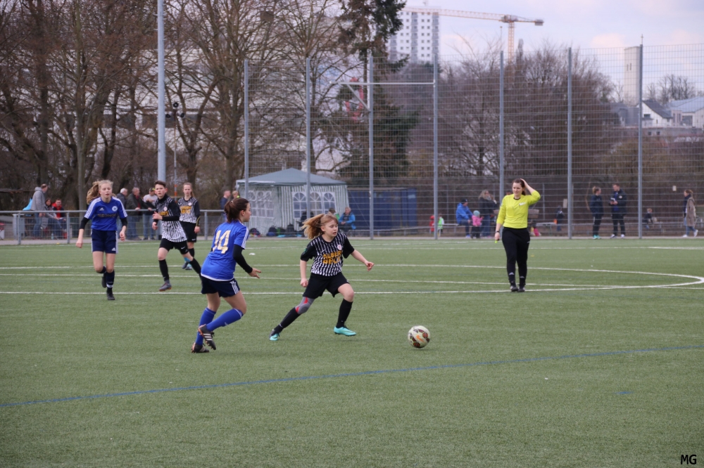 006_KSV-FC Zürich_Nina Rose (Bildmitte).JPG