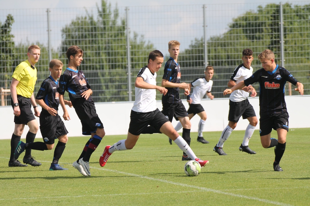 Paderborn gegen U17