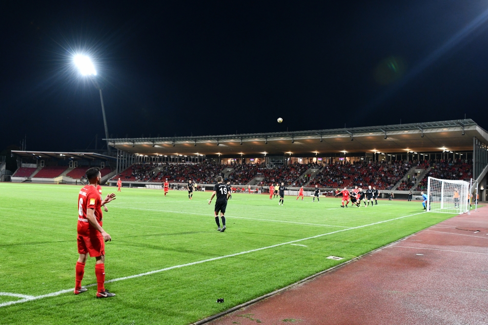 Lotto Hessenliga 2018/2019, KSV Hessen Kassel, FSC Lohfelden, Endstand 1:0, Adrian Bravo Sanchez (KSV Hessen Kassel)