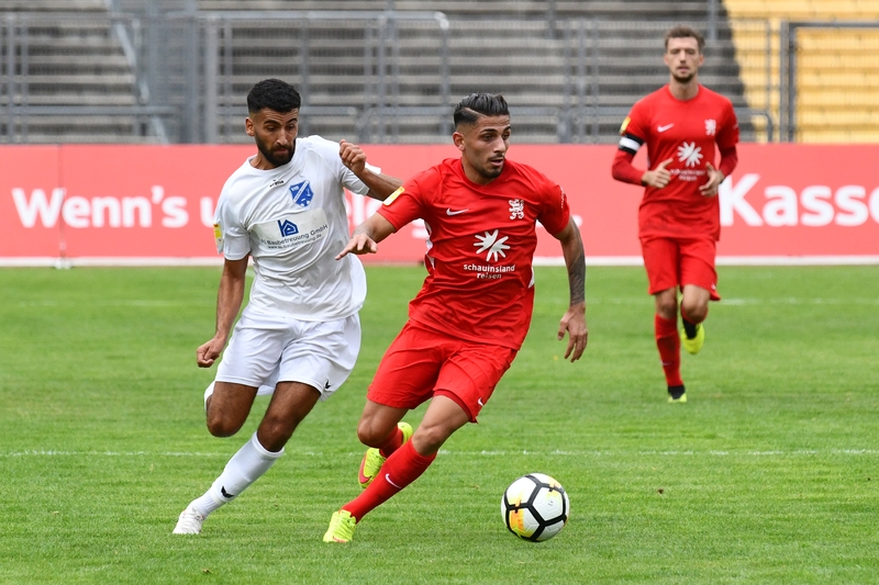 Lotto Hessenliga 2018/2019, KSV Hessen Kassel, VFB Ginsheim, Endstand 2:2, Nael Najjer (KSV Hessen Kassel)