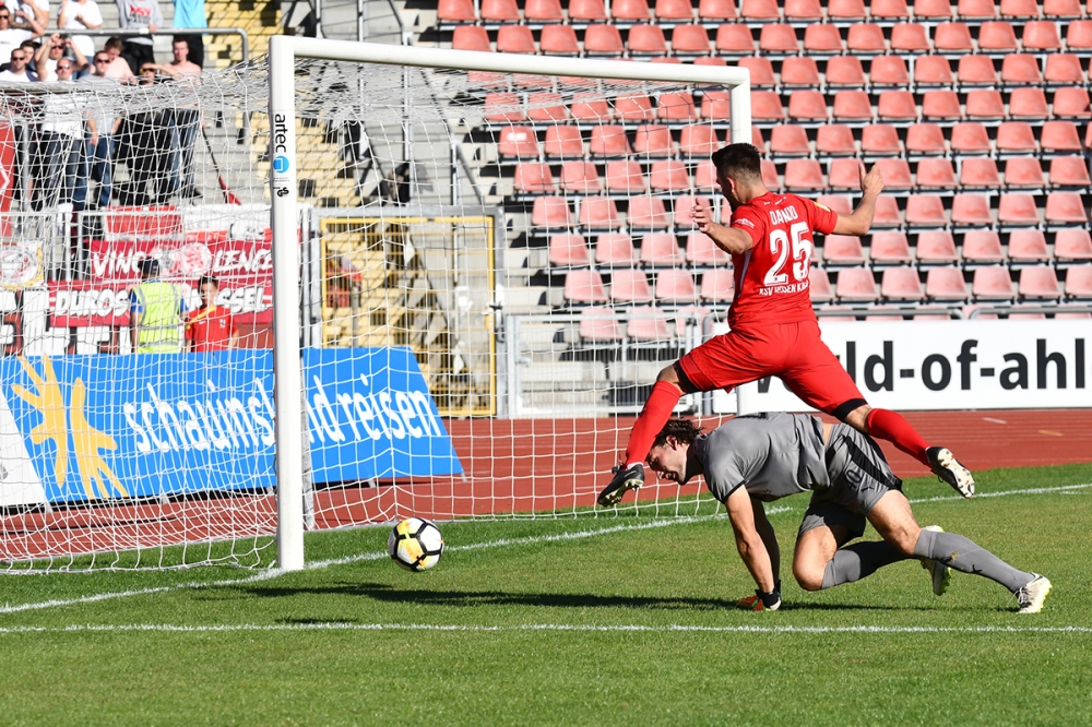 Lotto Hessenliga 2018/2019, KSV Hessen Kassel, SG Barockstadt Fulda-Lehnerz, Endstand 4:1, Marco Dawid (KSV Hessen Kassel)