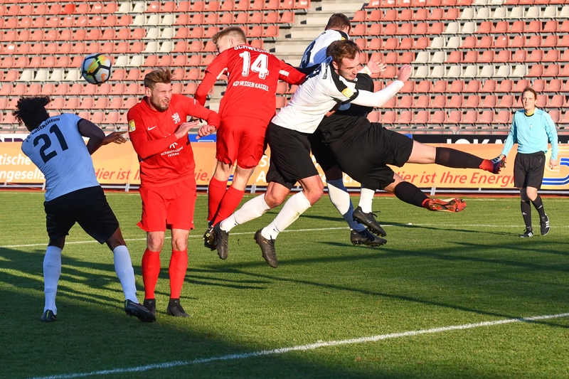 Lotto Hessenliga 2018/2019, KSV Hessen Kassel, FC Eddersheim, Endstand 3:0, Sebastian Schmeer (KSV Hessen Kassel), Brian Schwechel (KSV Hessen Kassel)