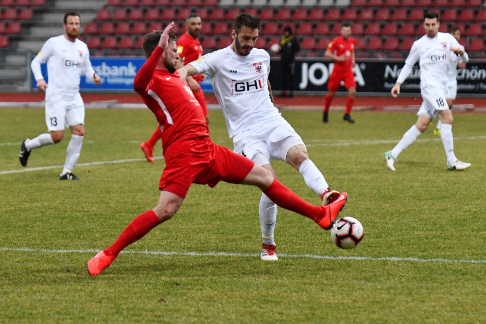 Lotto Hessenliga 2018/2019, KSV Hessen Kassel, FC Giessen, Endstand 0:0, Sebastian Schmeer (KSV Hessen Kassel)