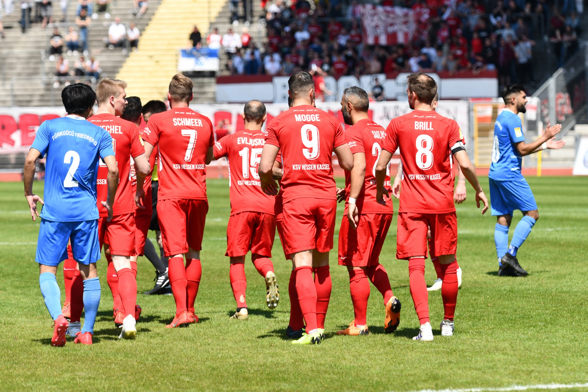 Lotto Hessenliga 2018/2019, KSV Hessen Kassel, Türk Gücü Friedberg, Endstand 4:0; Jubel zum 1:0