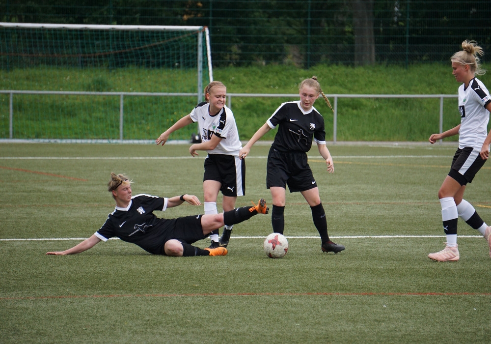 B Mädchen - 1 FFC Frankfurt (Pokal)