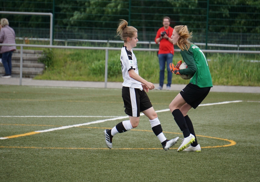 B Mädchen - 1 FFC Frankfurt (Pokal)