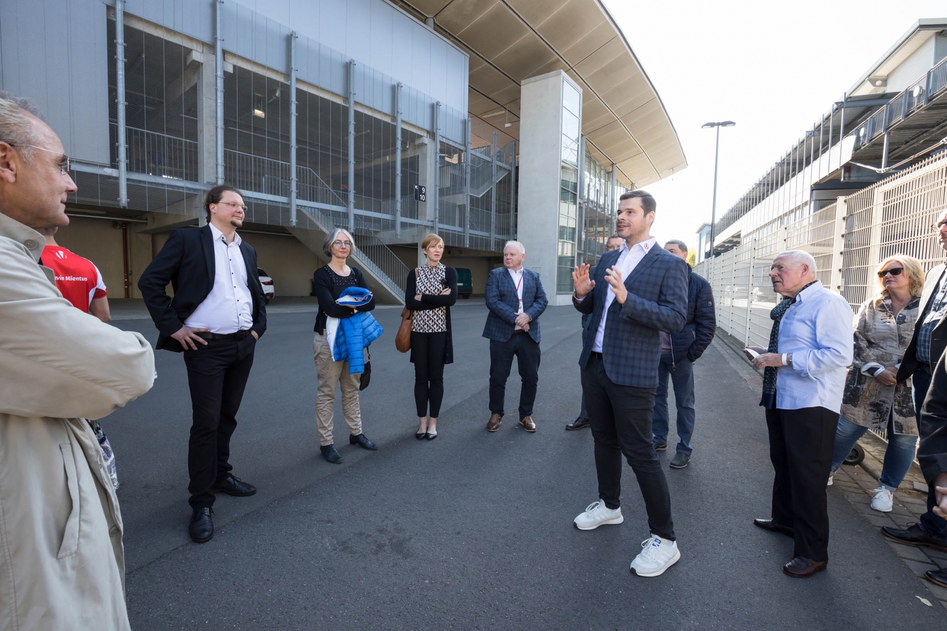 Am Samstag, den 21.09.2019 findet das gemeinsame Netzwerktreffen von deENet, MoWiN.net und dem IT Netzwerk beim KSV Hessen Kassel im Auestadion statt.