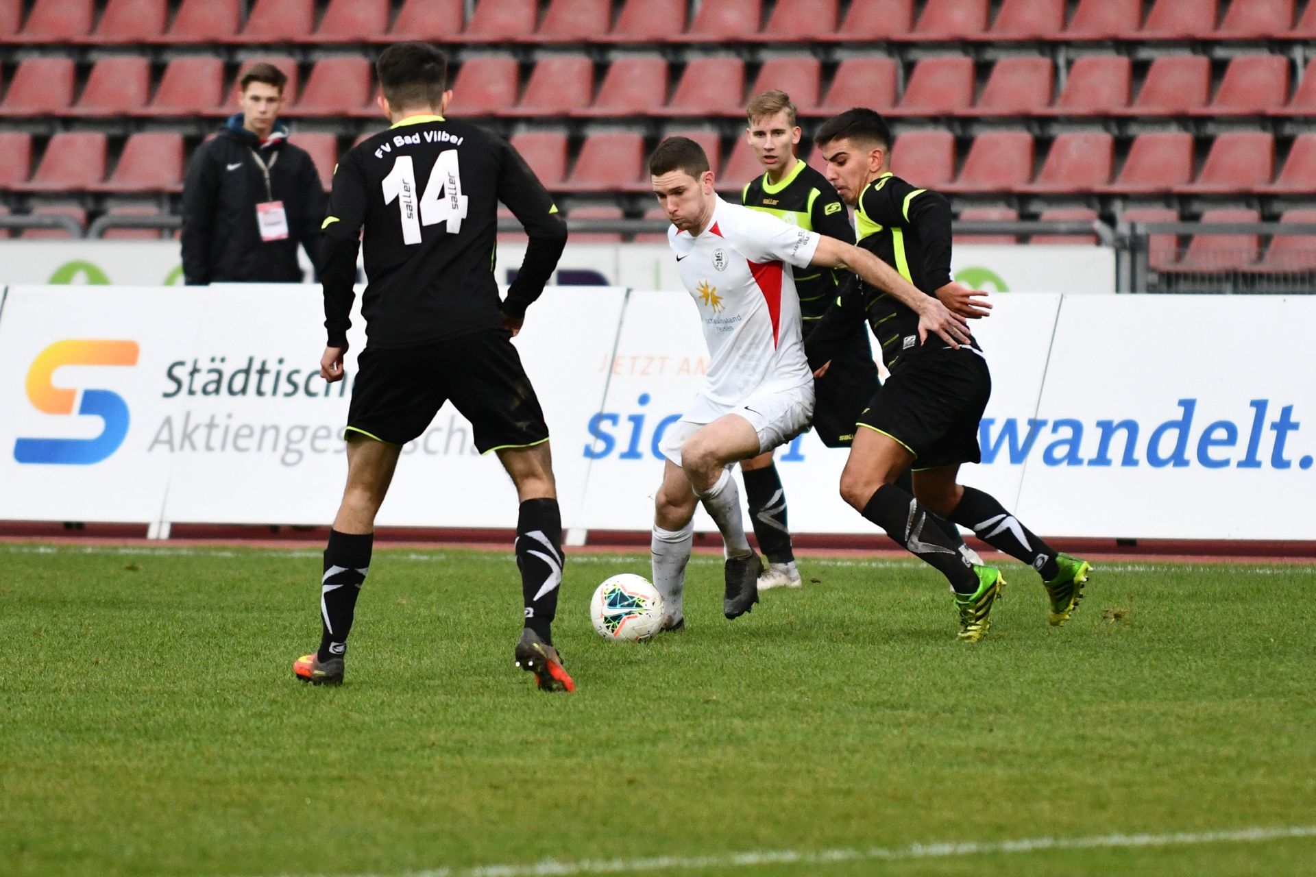 Lotto Hessenliga 2019/2020, KSV Hessen Kassel, FV Bad Vilbel, Endstand 6:1, Lukas Iksal (KSV Hessen Kassel)