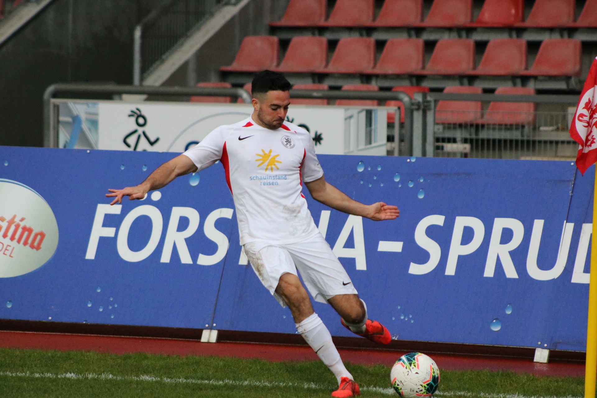 Lotto Hessenliga 2019/2020, KSV Hessen Kassel, FV Bad Vilbel, Endstand 6:1, Adrian Bravo Sanchez (KSV Hessen Kassel)