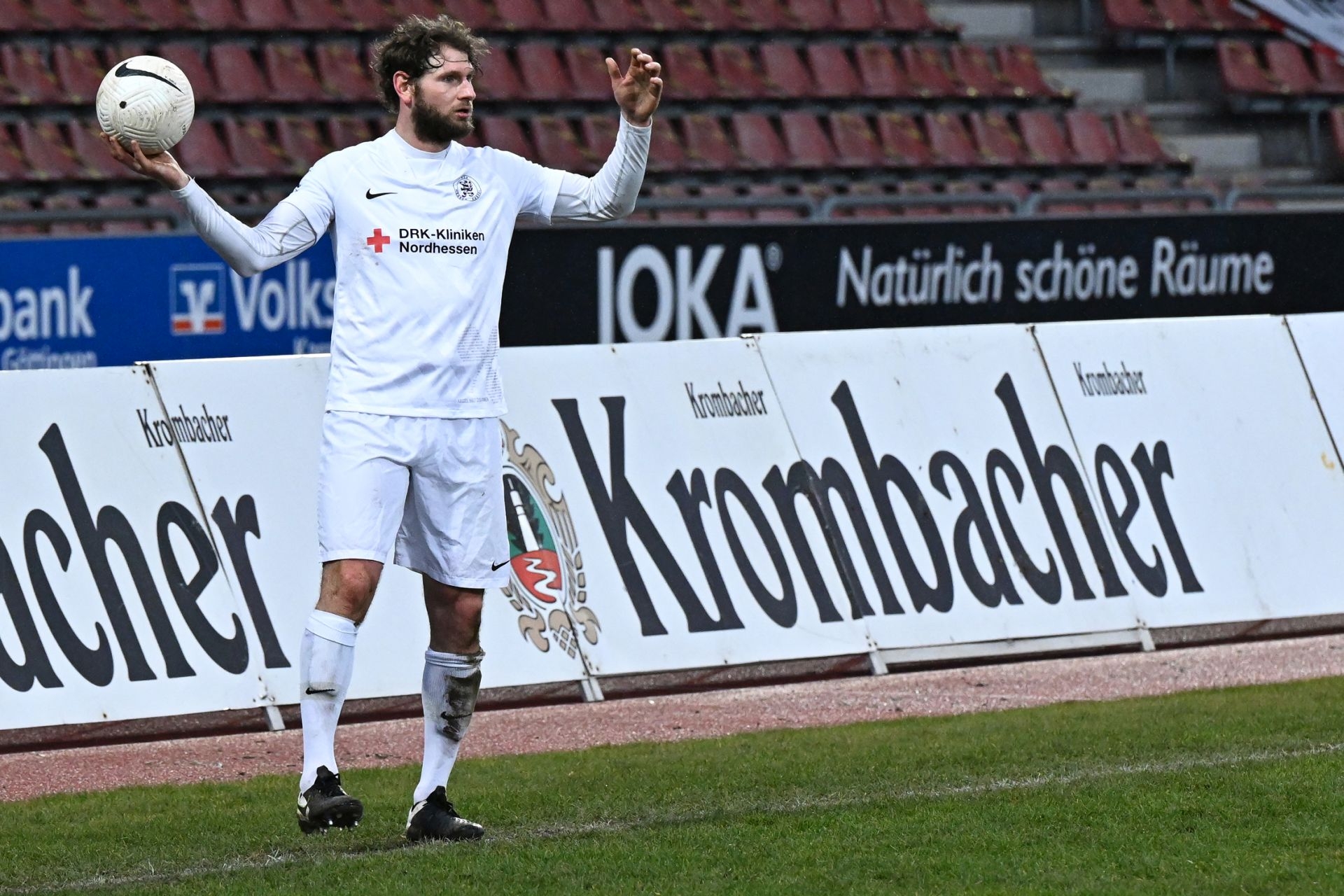 Regionalliga Südwest 2020/21, KSVHessen Kassel, TSV Steinbach Haiger, Endstand 2:1, Ingmar Merle, Krombacher, Joka, Volksbank