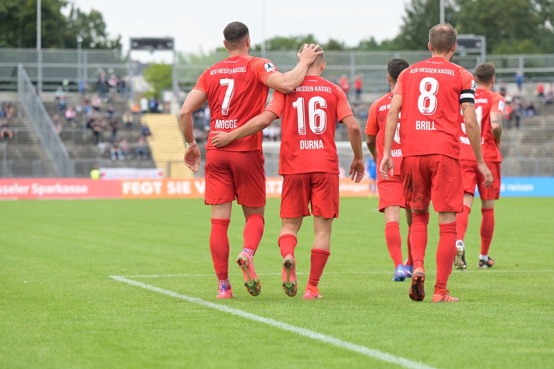 KSV Hessen Kassel, VfB Stuttgart II, Regionalliga Südwest, Saison 2021/22, Endstand 3:2, Jubel zum 1.1