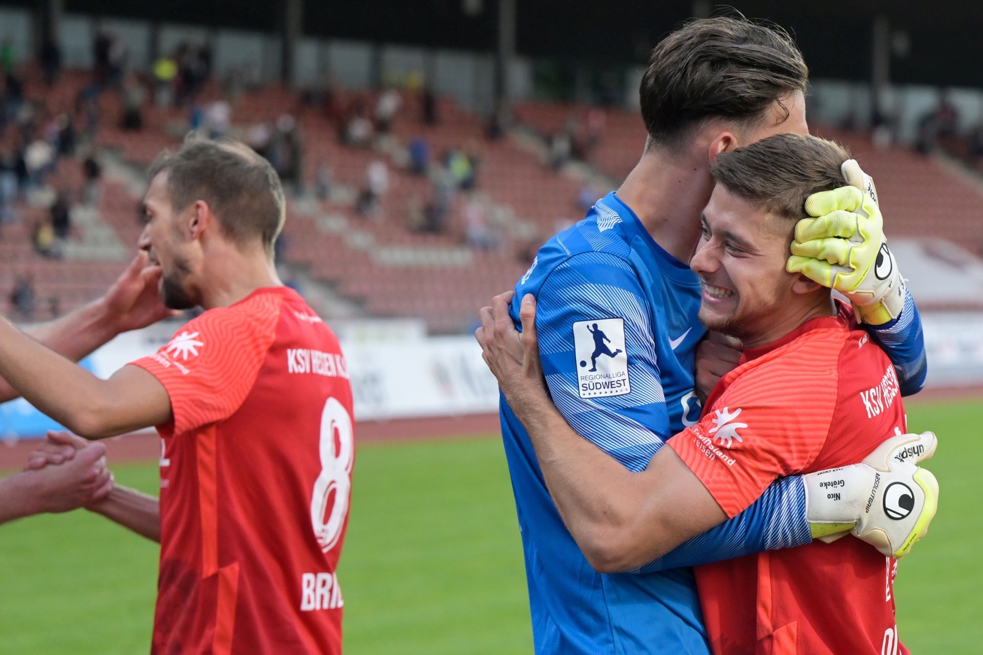 KSV Hessen Kassel, VfB Stuttgart II, Regionalliga Südwest, Saison 2021/22, Endstand 3:2, Jubel zum 3:2