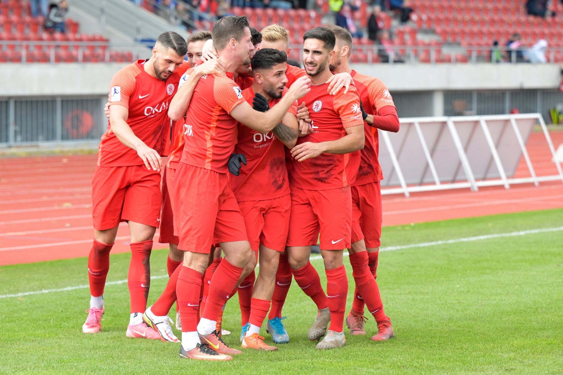 KSV Hessen Kassel, TSV Schott Mainz, Regionalliga Südwest, Saison 2021/22, Endstand 2:0, Jubel zum 2:0