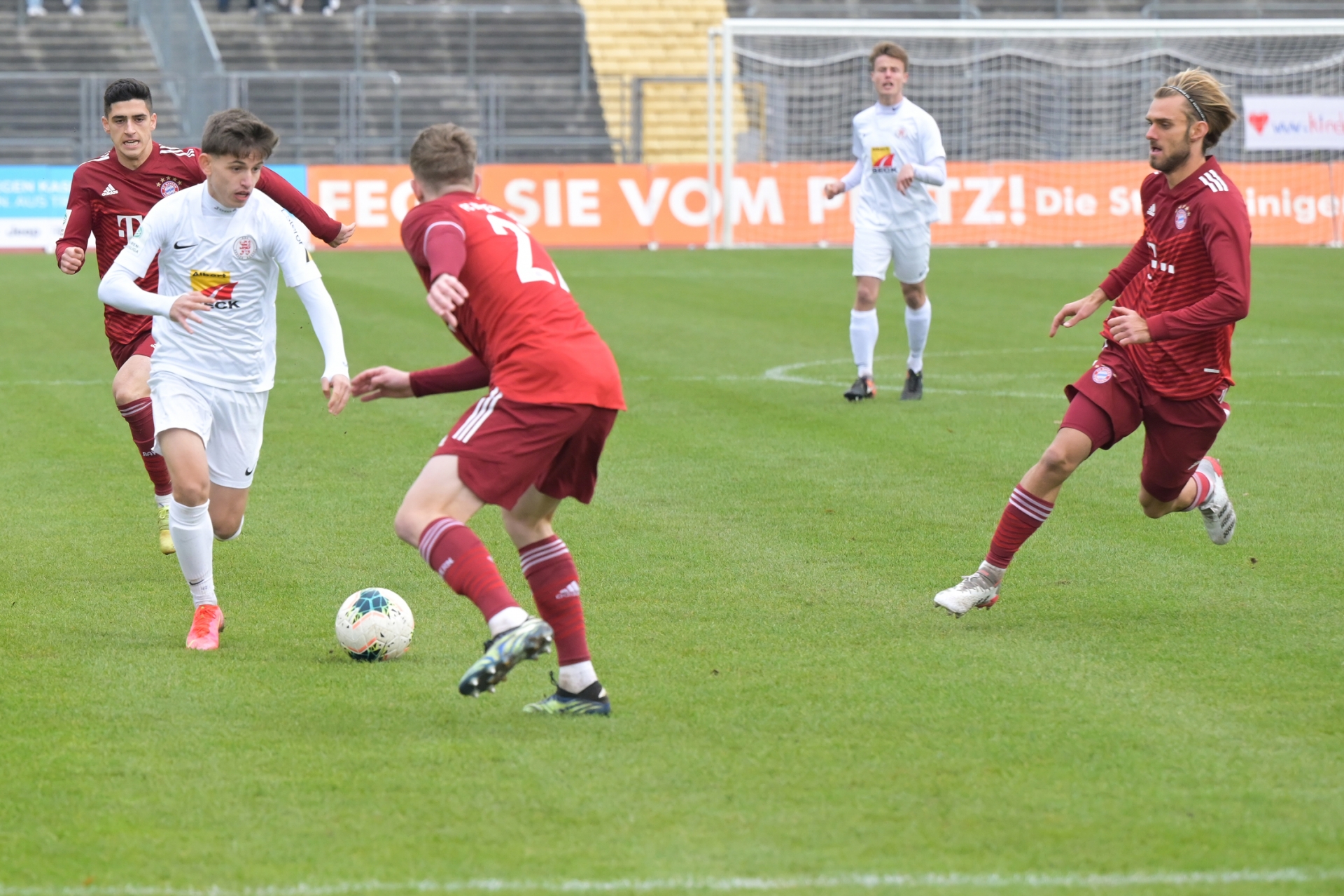 U19, KSV Hessen Kassel, Bayern München