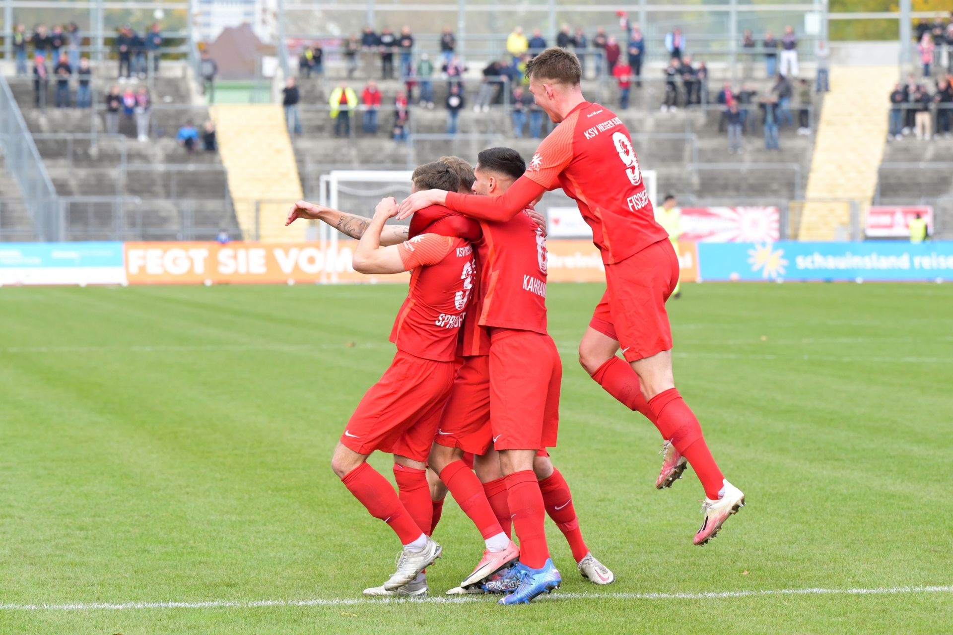 KSV Hessen Kassel, Bahlinger SC, Regionalliga Südwest, Saison 2021/22, Endstand 1:1, Jubel zum 1:0
