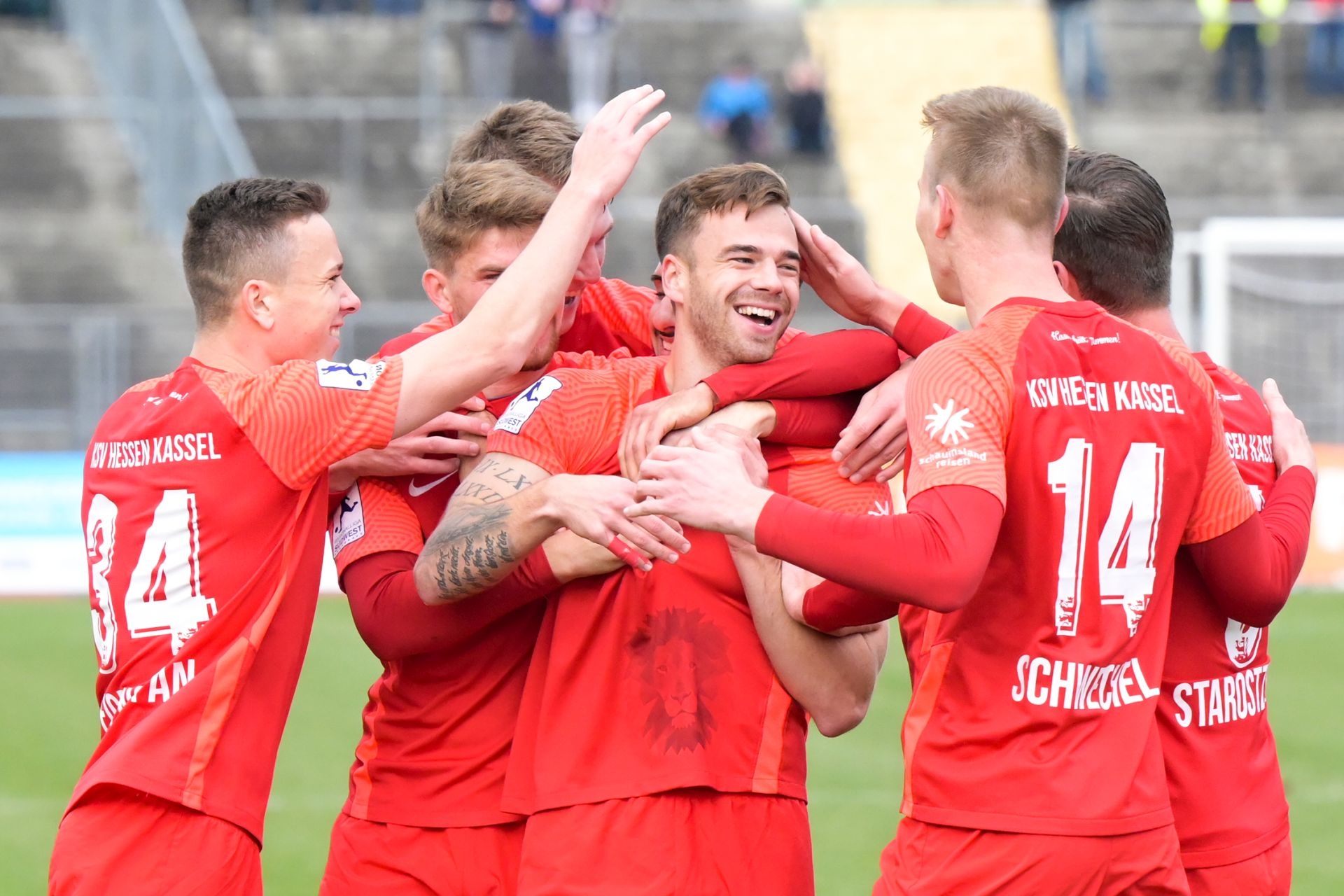 KSV Hessen Kassel, Bahlinger SC, Regionalliga Südwest, Saison 2021/22, Endstand 1:1, Jubel zum 1:0