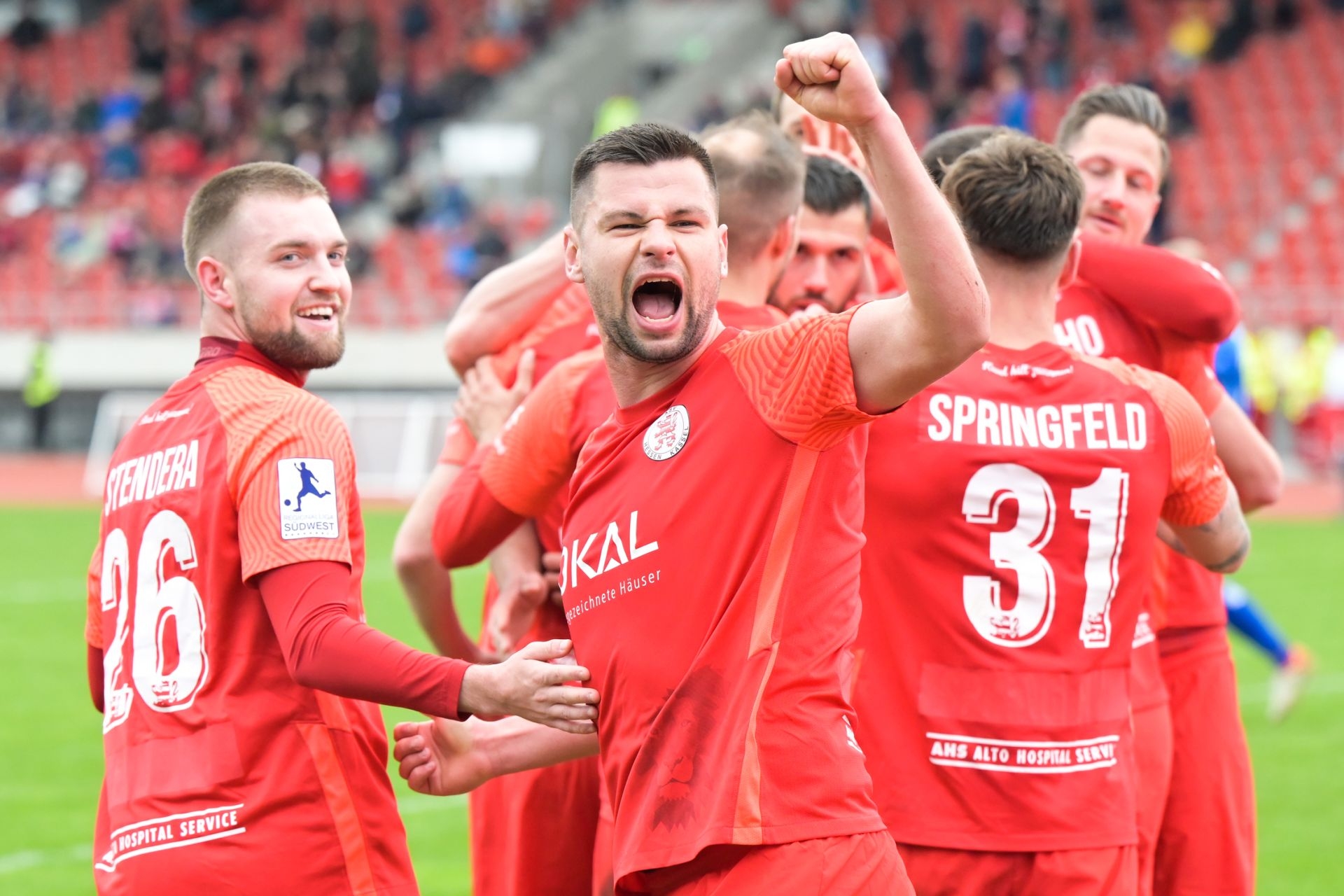 Regionalliga Südwest, Saison 2021/22, KSV Hessen Kassel, TSG Balingen, Endstand 4:0, Jubel zum 2:0