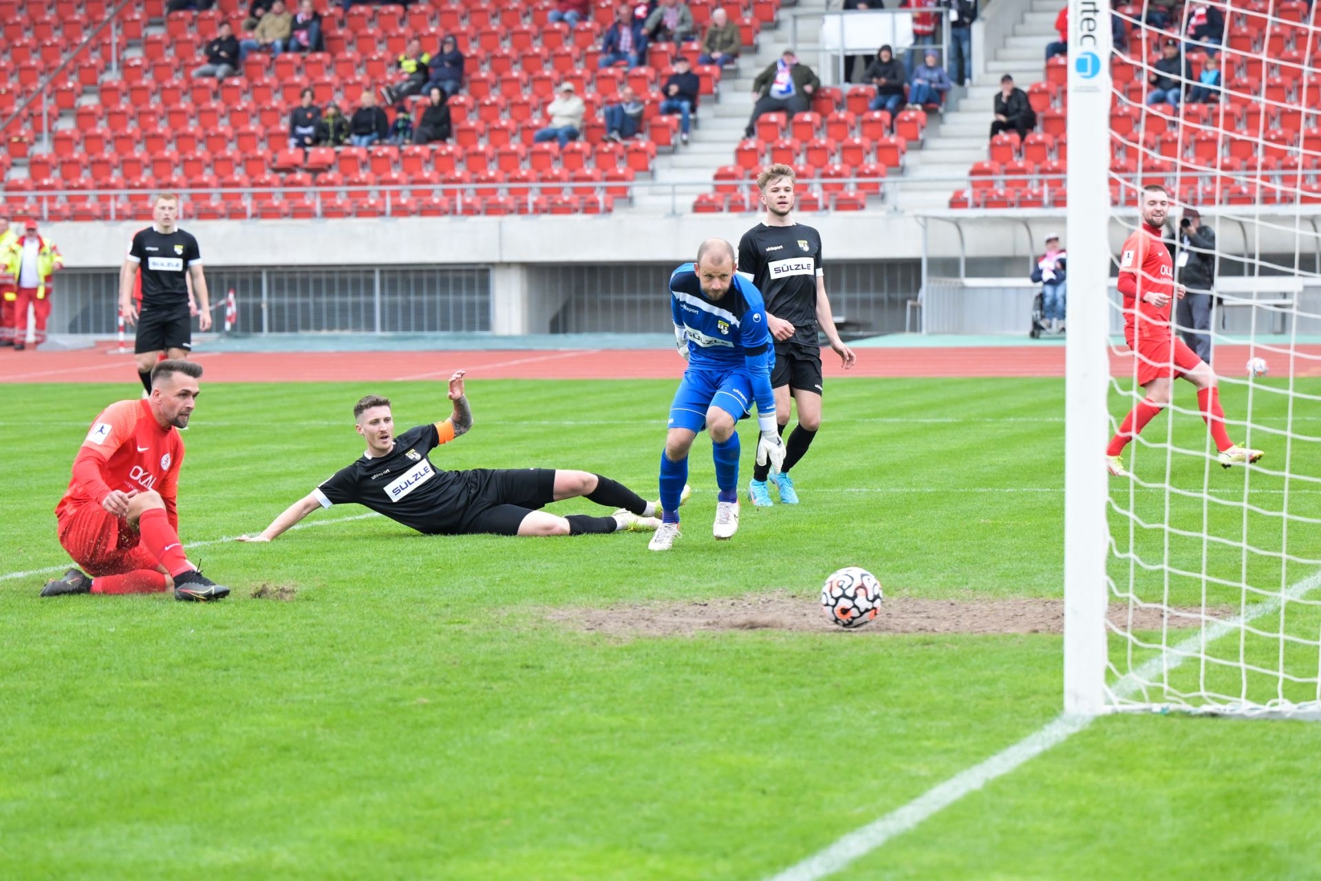 Regionalliga Südwest, Saison 2021/22, KSV Hessen Kassel, TSG Balingen, Endstand 4:0, Tor zum 3:0