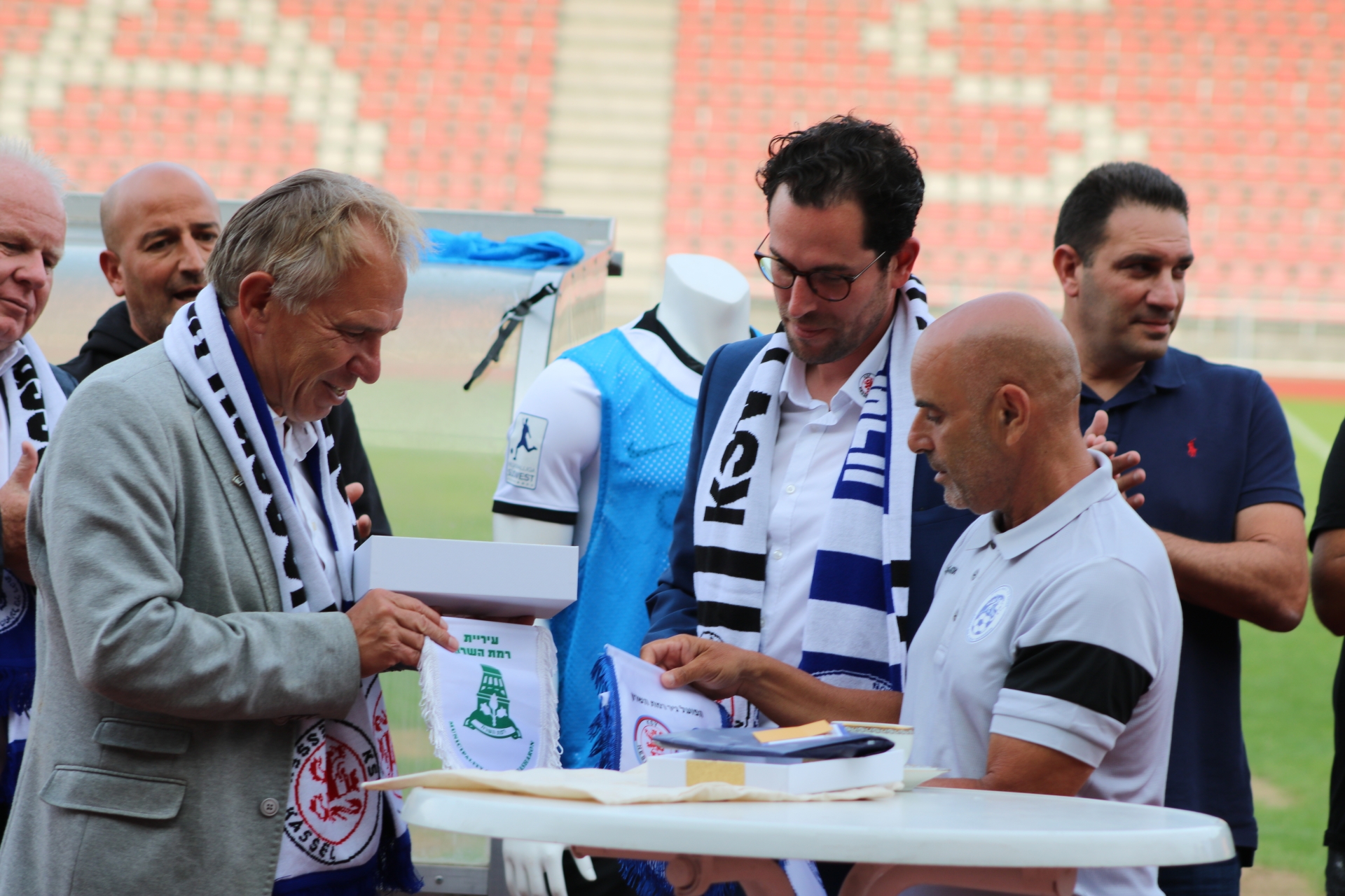 Freundschaftsspiel KSV Hessen - Hapoel Nir Ramat HaSharon