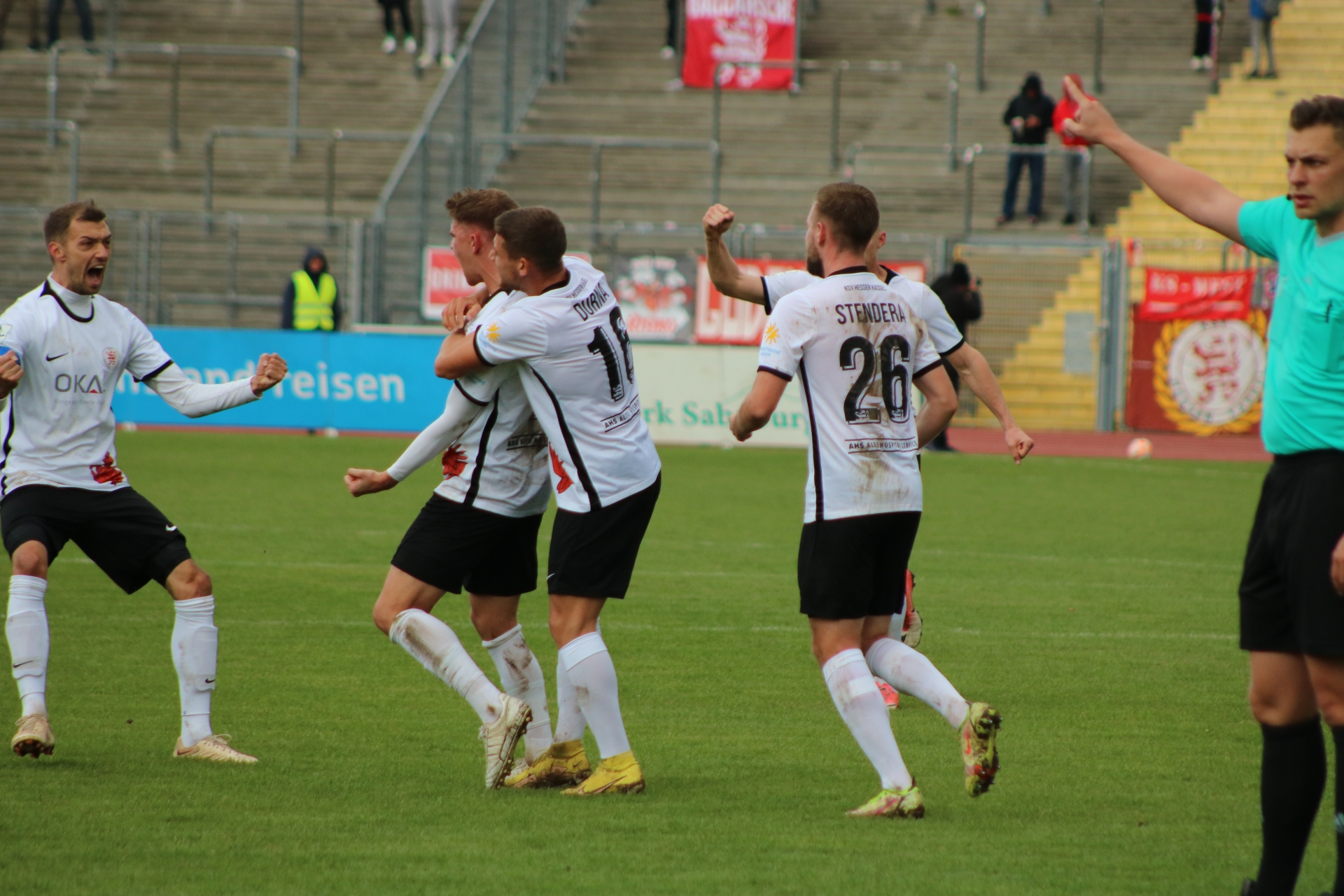 KSV Hessen Kassel - VfB Stuttgart  (Torjubel nach dem 1:0)