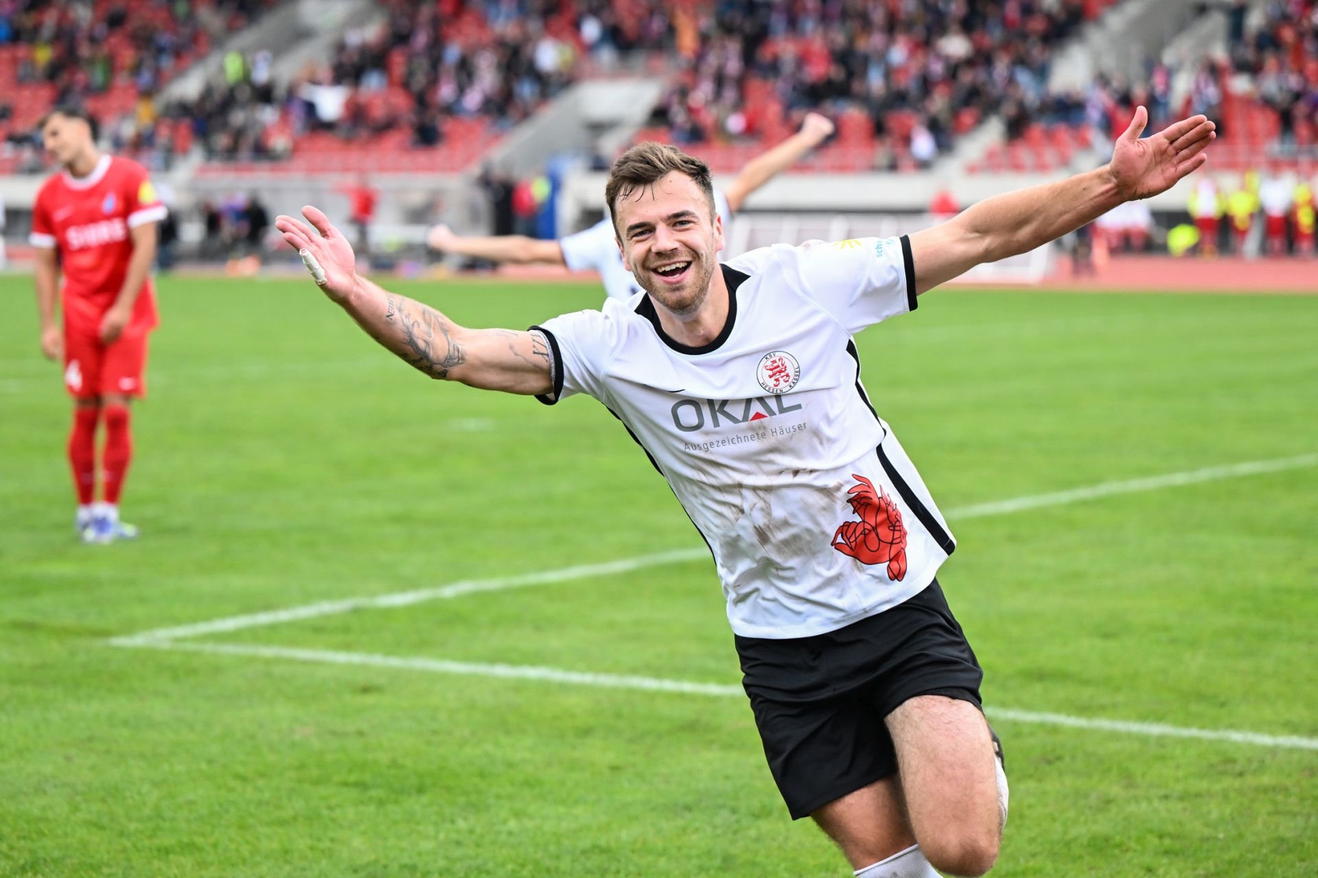 Saison 2022/23, Spieltag 2, KSV Hessen Kassel, TSV Steinbach Haiger, Endstand 2:0, Jubel zum 2:0, Springfeld