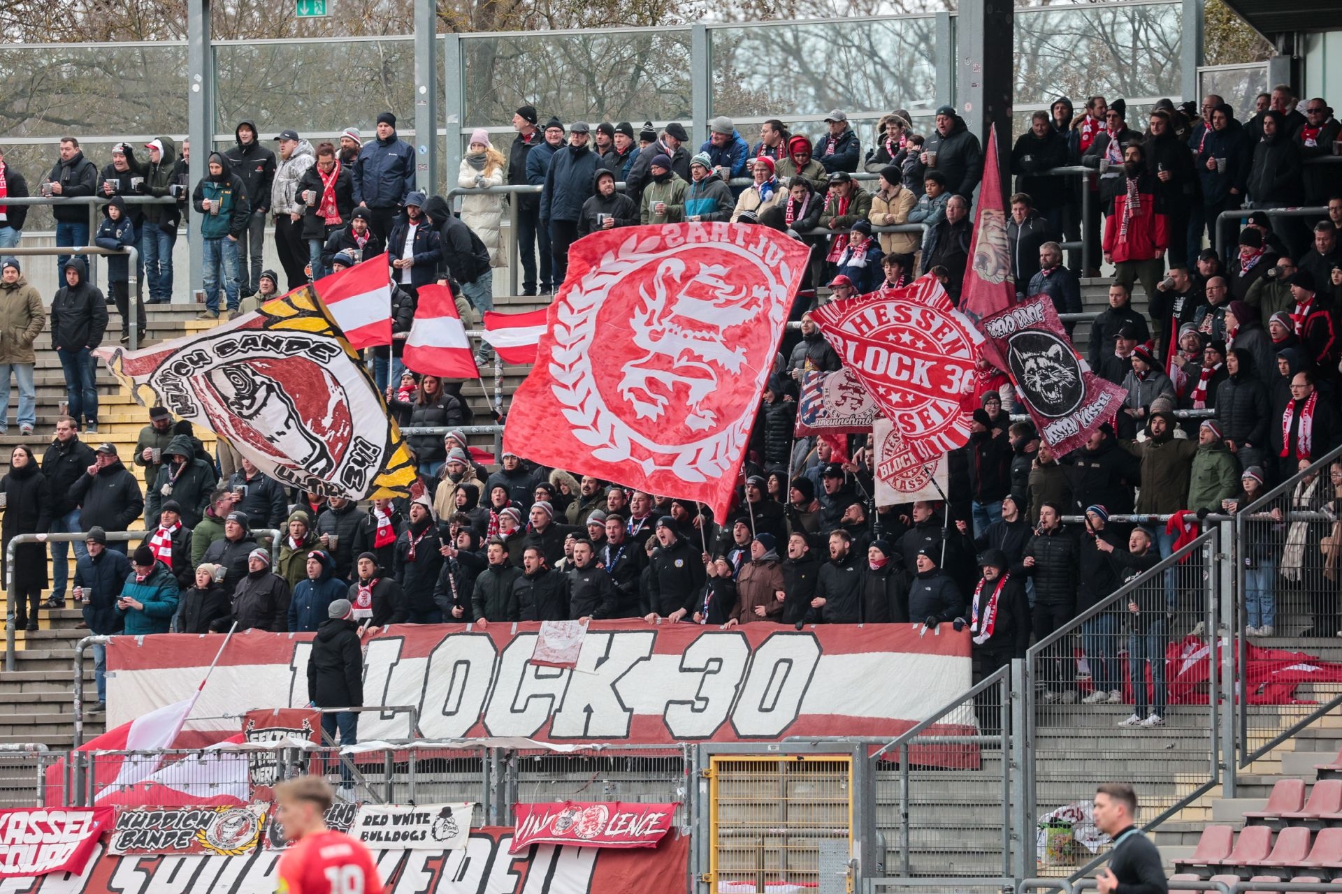 Hessenpokal: KSV Hessen Kassel - TSV Steinbach: Kurve, Fans
