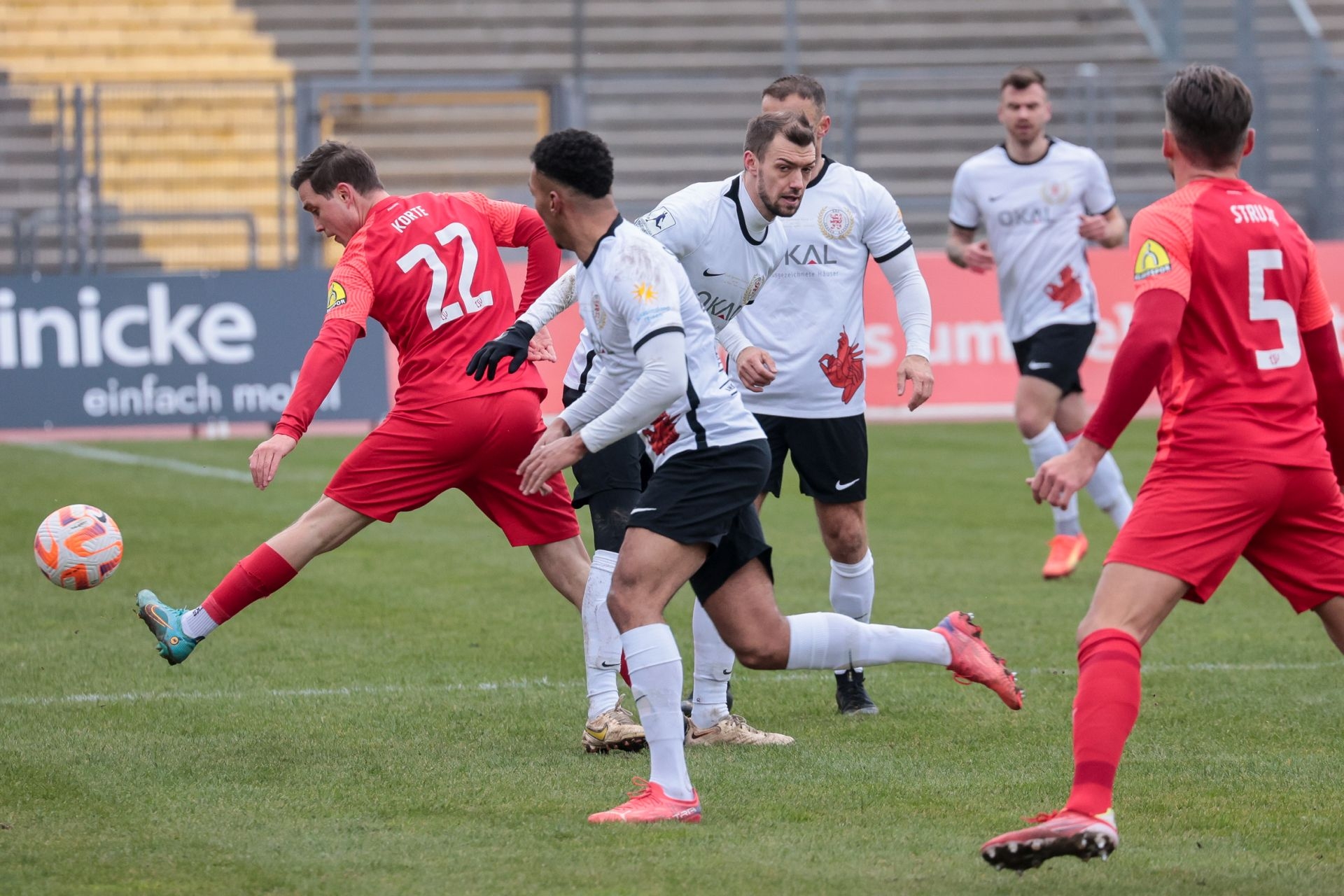 Hessenpokal: KSV Hessen Kassel - TSV Steinbach
