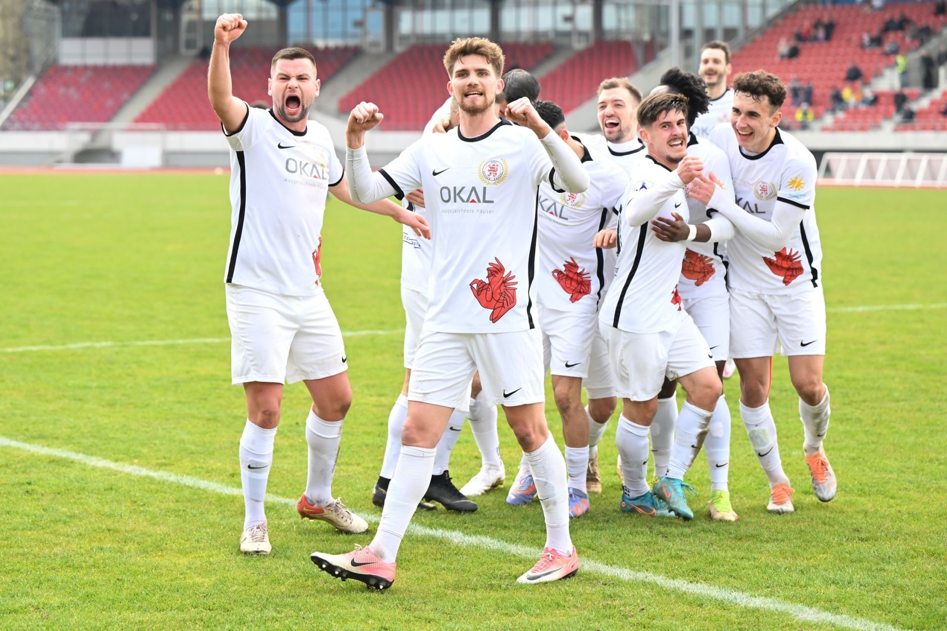 Saison 2022/23, KSV Hessen Kassel, FC-Astoria Walldorf, Endstand 3:0, Jubel zum 3:0