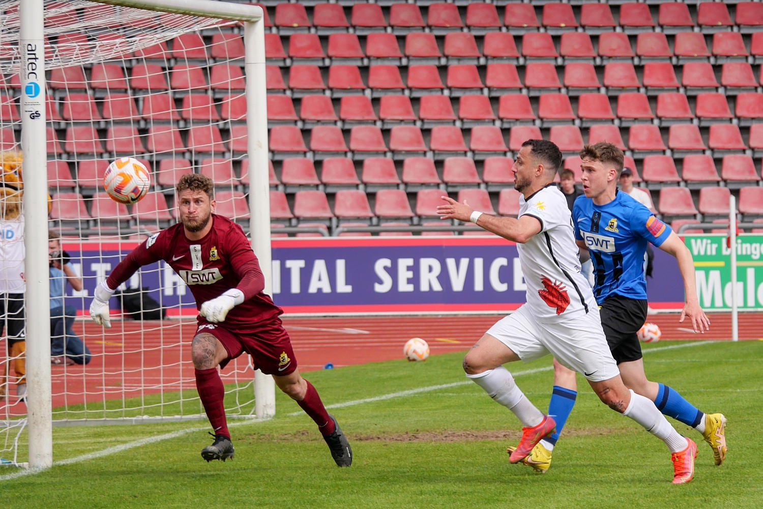 KSV Hessen Kassel - Eintracht Trier